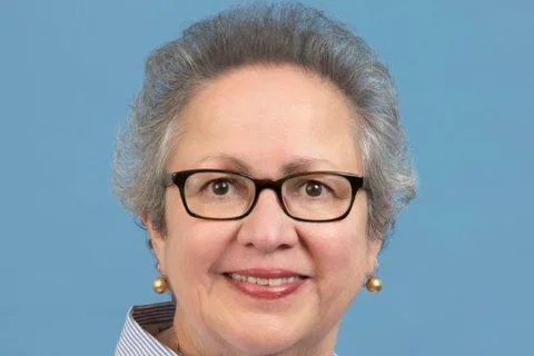 Headshot of Carmen Reyes