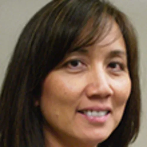 Headshot of Aurelia Macabasco-O'Connell