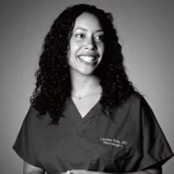 Headshot of Lindsey Ross